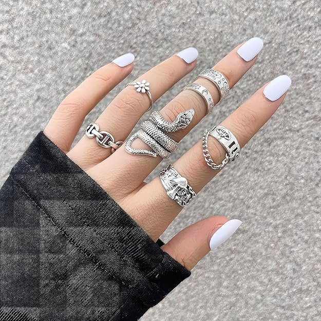 Silver Tone Barat Design Antique Oxidised Adjustable Finger Ring For Women - Image 2